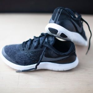 athletic Nike shoes size 5 women or 3.5 big boys